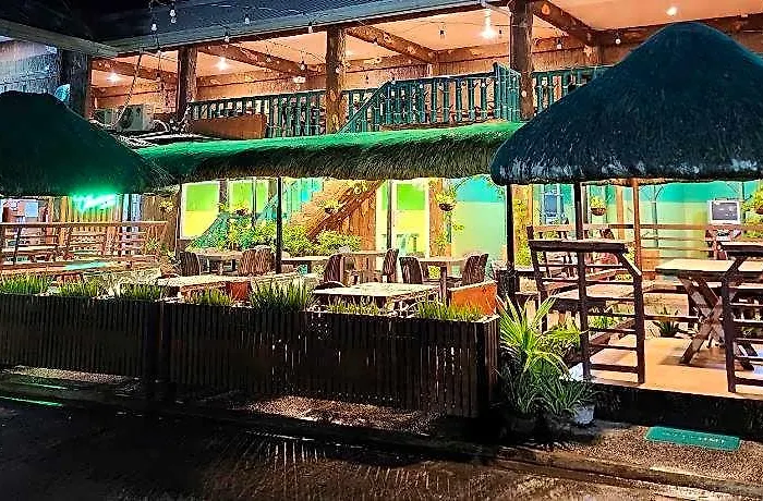 Green Meadows Hotel & Restaurant