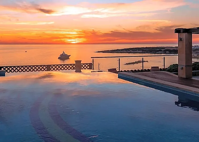 Coral Beach Hotel And Resort