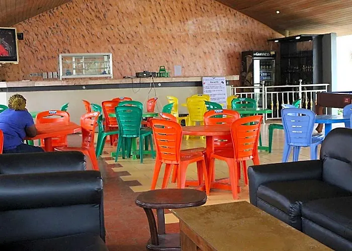 Tourist Castle Hotel And Suites