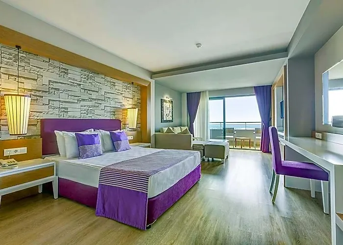 Tui Magic Life Jacaranda