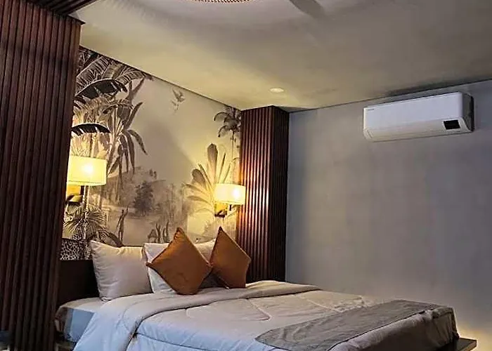 Baia Laiya Marienella Resort