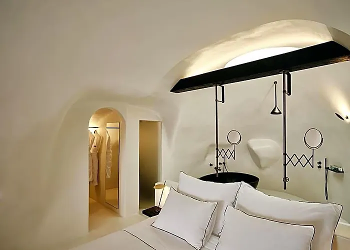Abyss Santorini