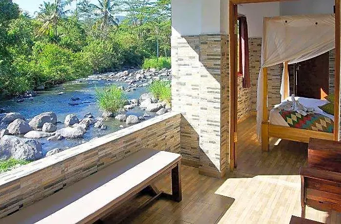 Tepi Sungai Guest House
