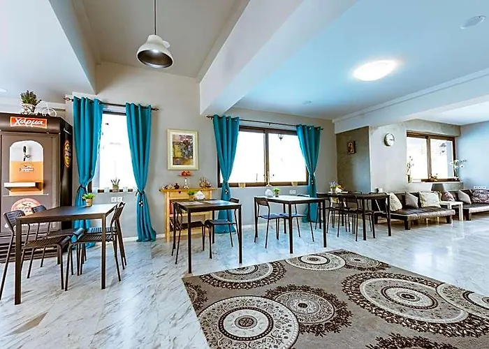 Gregory Comfort Hotel