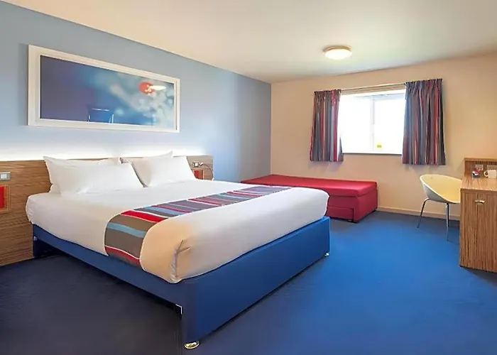 Travelodge Bicester Cherwell Valley M40