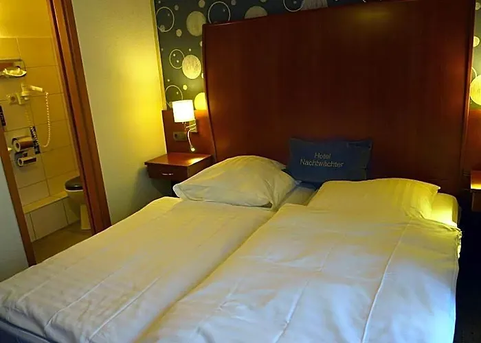 Hotel-Nachtwaechter