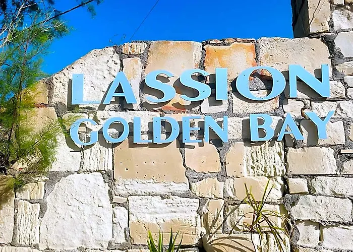 Lassion Golden Bay Sea View