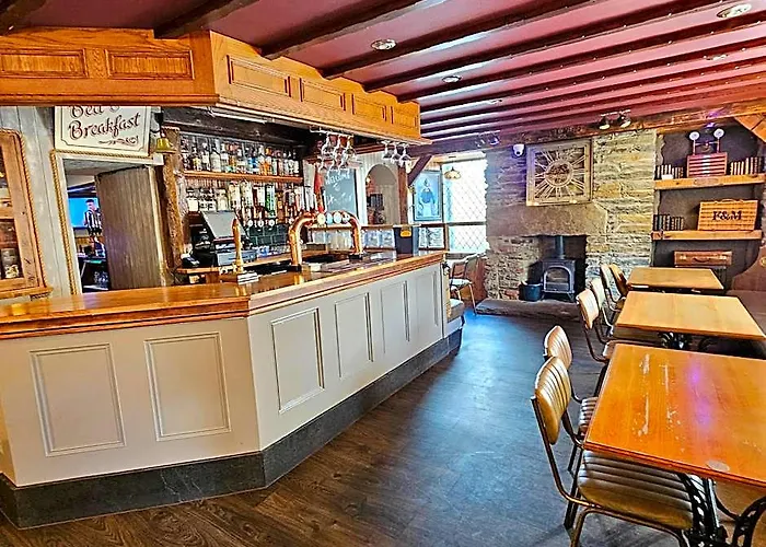 Commercial Hotel