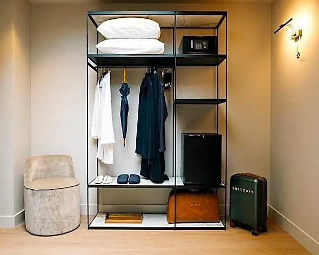 Hotel Blink