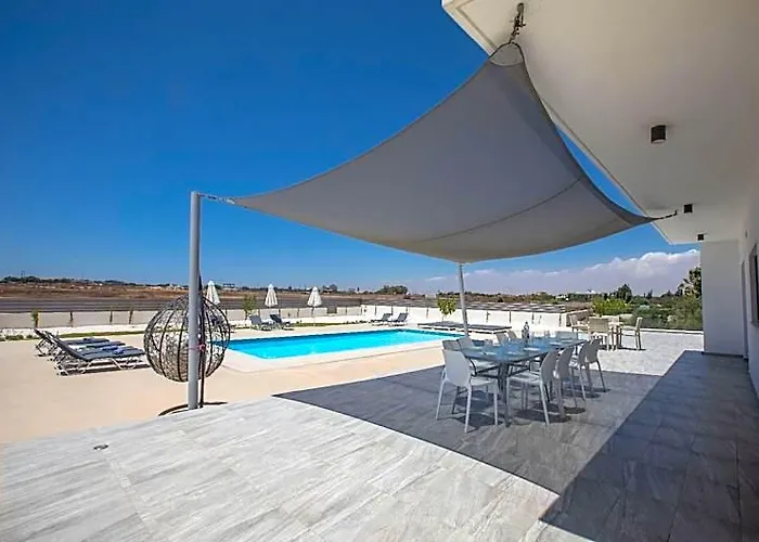 Villa Sienna, Fabulous 6Bdr Protaras Villa
