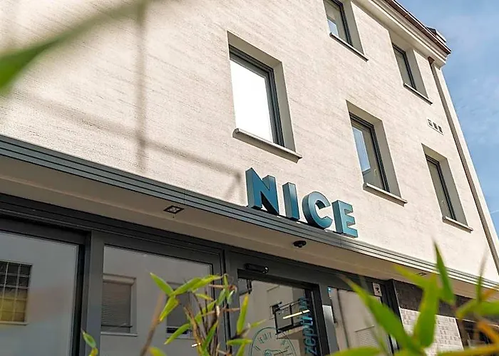 Hotel Nice - Self Check-In Hotel