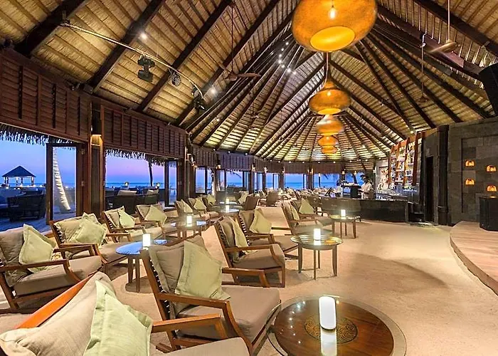 Komandoo Island Resort & Spa