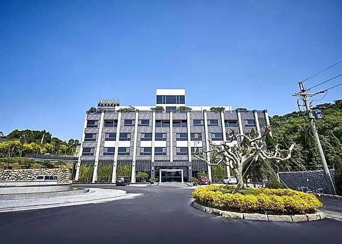Shine Mood Resort Yuanli