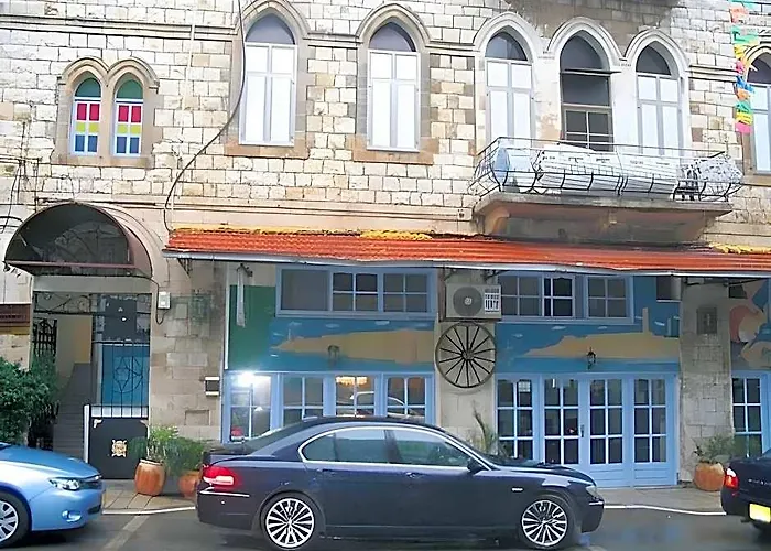 Akko Gate Hostel & Motel