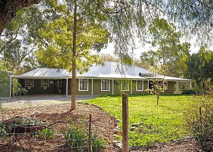 One Tree Bed And Breakfast