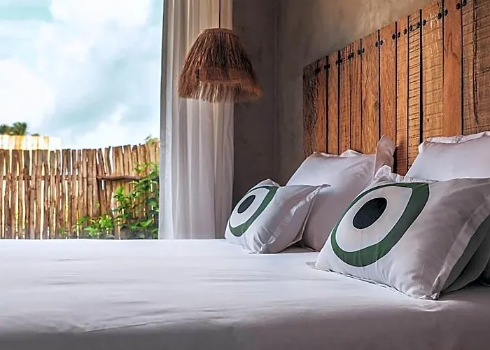 Lalagalu - Beachfront Ecocabins