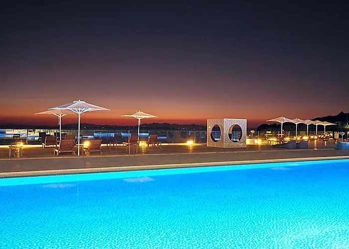Cavo Orient Beach Hotel & Suites