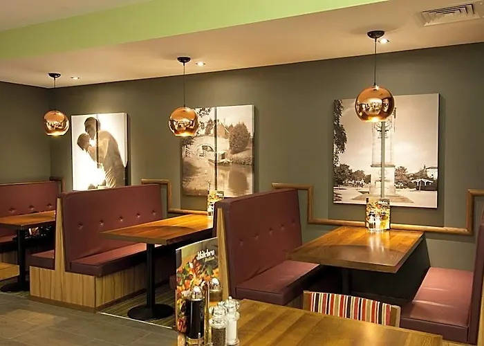 Premier Inn Leamington Spa Town Centre