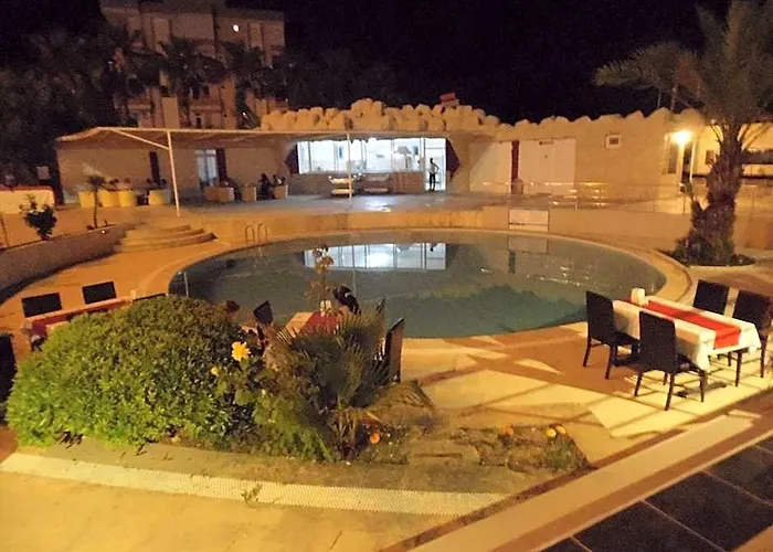 Winecity Hotel