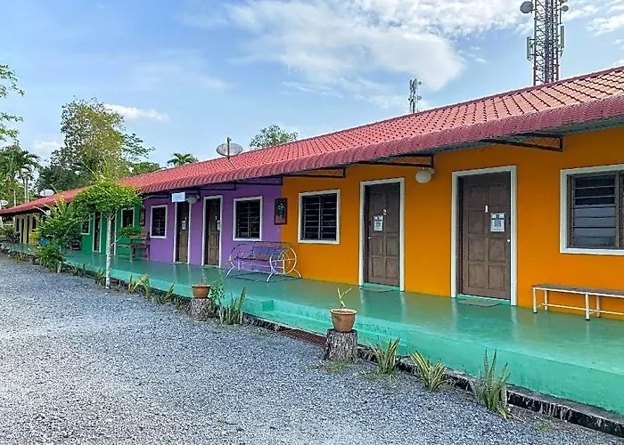 Capital O 90168 Serambi Pelangi Chalet