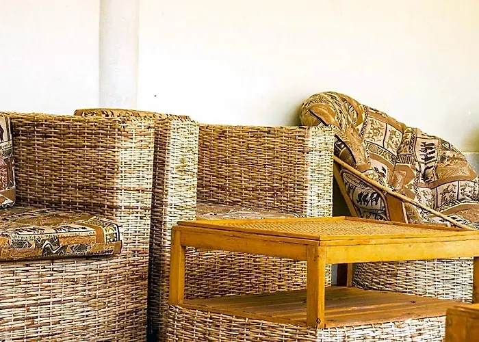 Tropical Suites Hotel