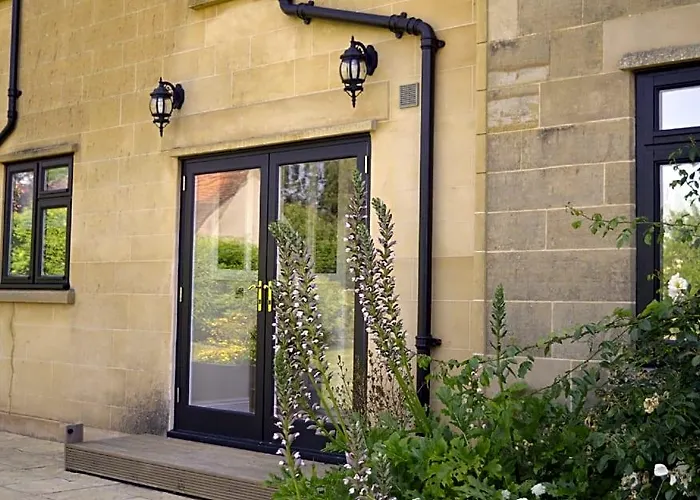 East Lodge Bolney
