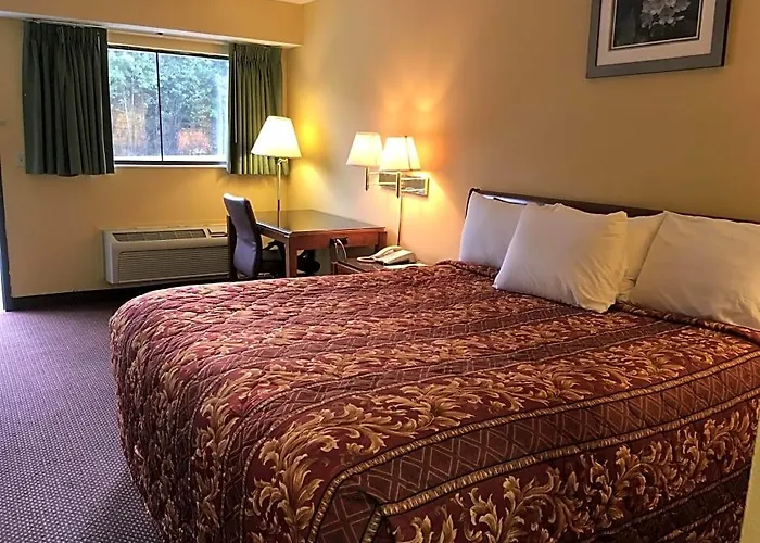 Days Inn By Wyndham York Alabama