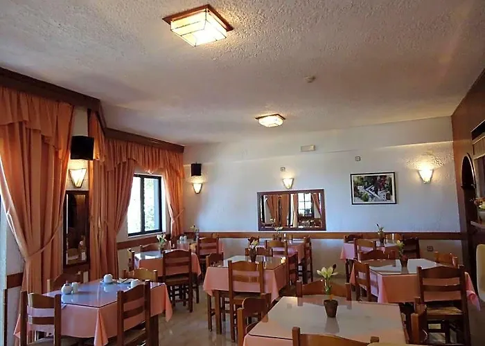 Fevro Hotel