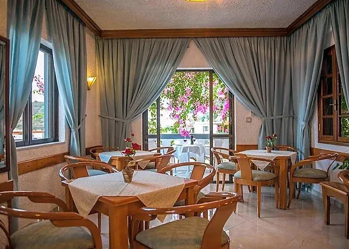 Fevro Hotel
