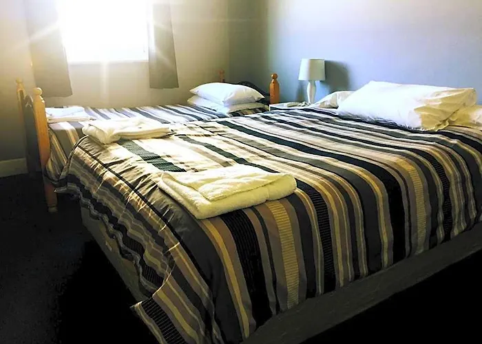 Kearsley Hotel