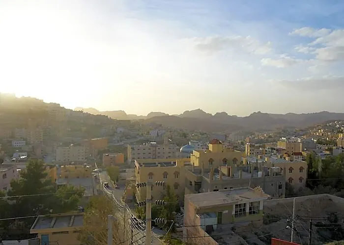 Cleopetra Hotel