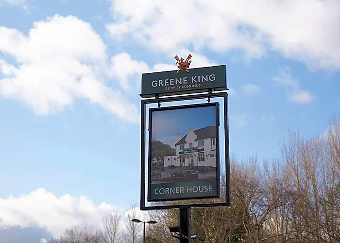Corner House Inn By Greene King Inns
