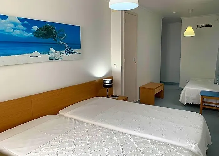 Weaa Hotel
