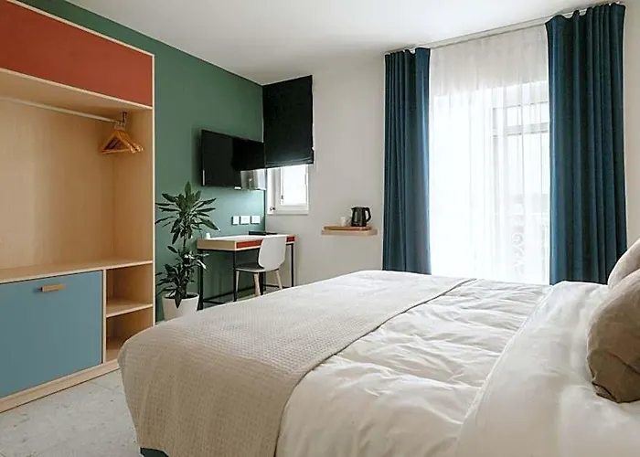 Townhouse17 Boutique Bed & Breakfast