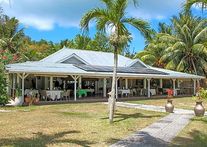 L'Habitation Cerf Island