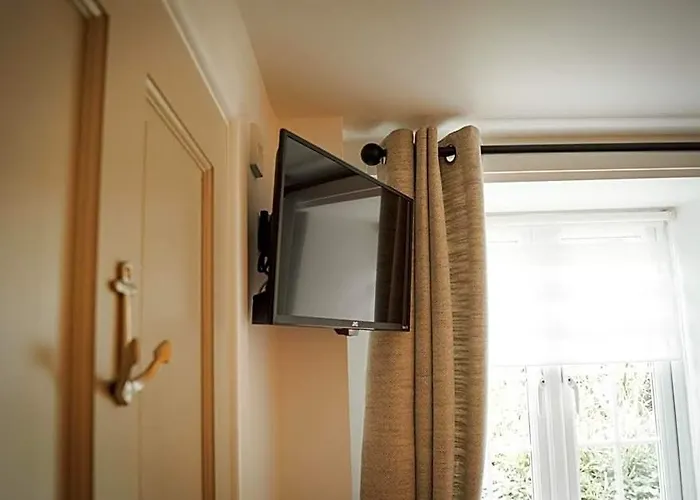 Lemon Tree Rooms - Newly Refurbished Coastal Stay