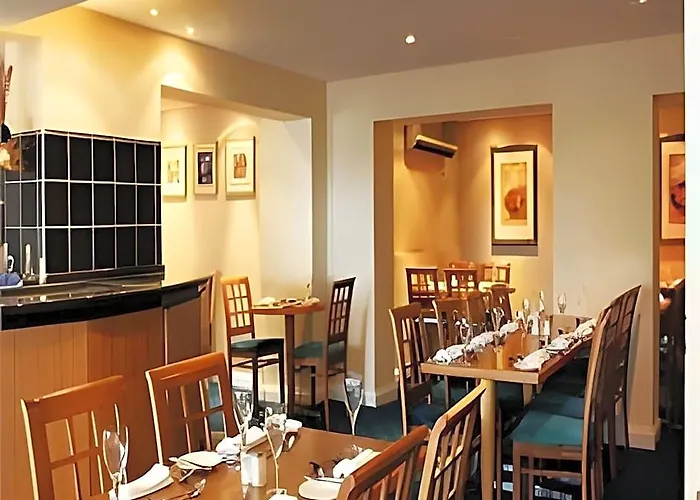 Warwickshire Park Hotel Kenilworth By Belvilla