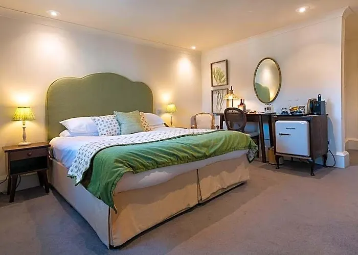 The Hoste And The Vine House Hotels