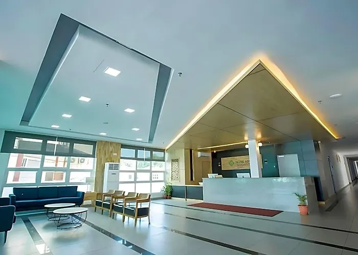 Hotel Adya Express Chenang