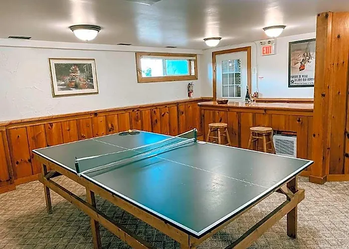 Tyrolean Village Resorts At Blue Mountain