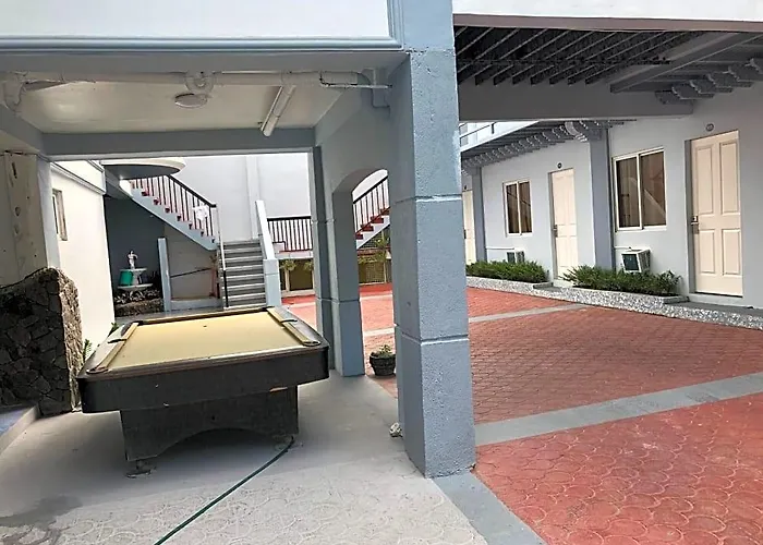 Grand Peninsula Suites