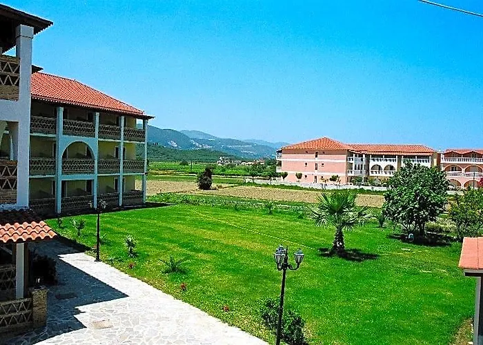 Elpida Hotel