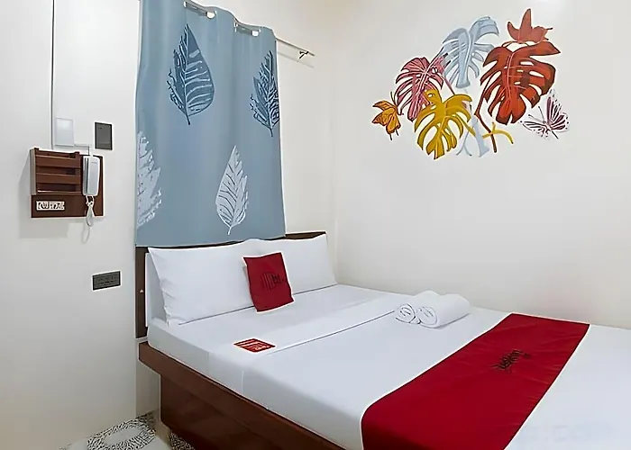 Reddoorz @ Queens Hometel