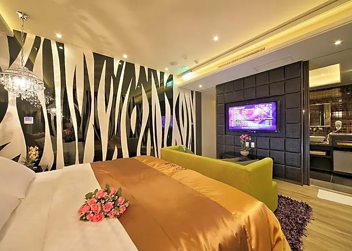 Yuan Motel