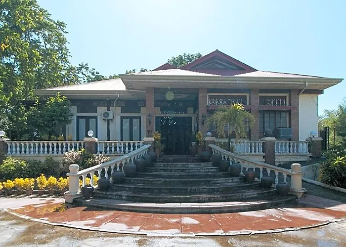 Reddoorz Plus @ Rio Grande De Laoag Resort Hotel Ilocos Norte
