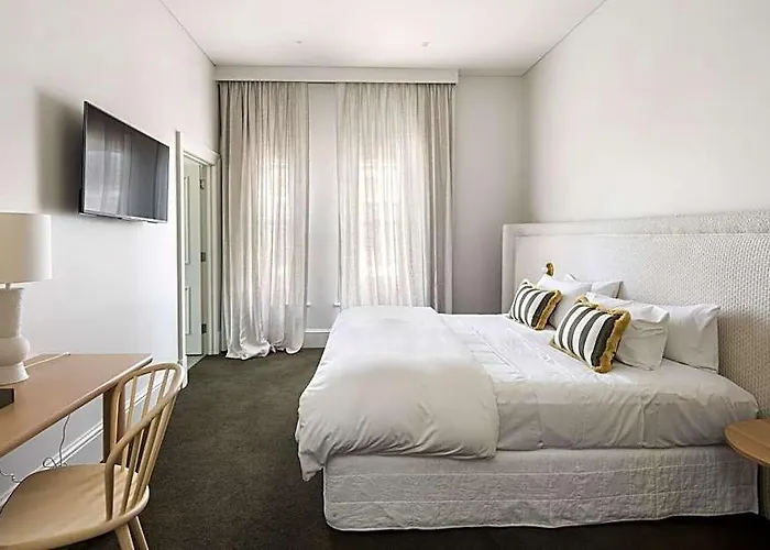 The Stirling Hotel