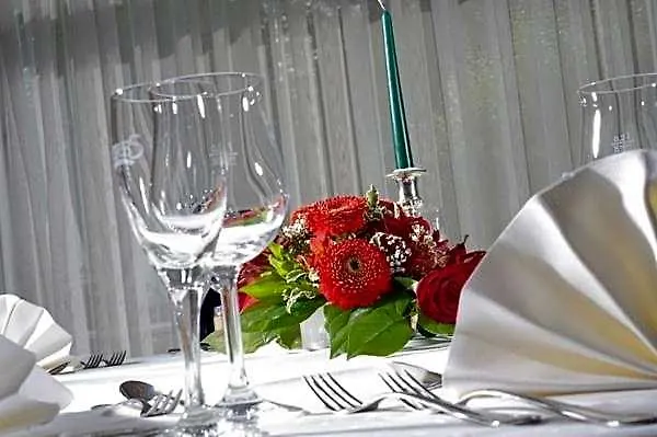 Hotel Zur Windmühle - Parkplatz und Frühstück inklusive -
