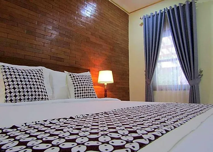 Anang Bed & Breakfast Syariah By Ndalem Beong