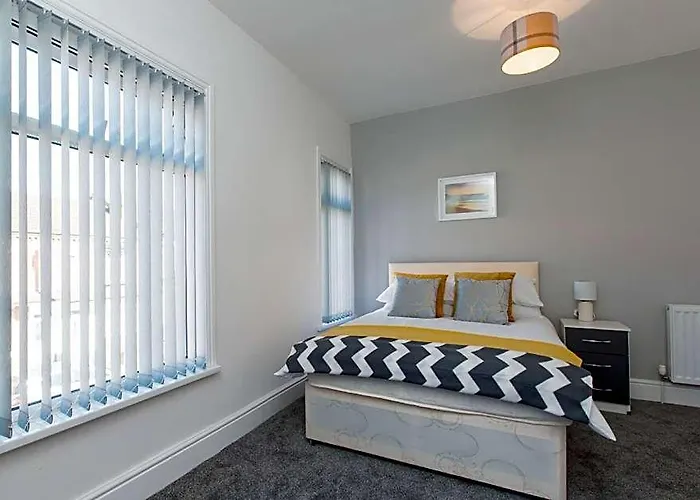 Townhouse @ 58 Brooklyn St - Crewe