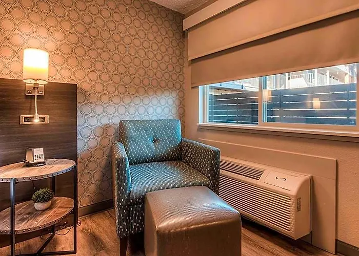 The Hotel Y, A Dazzler Select By Wyndham